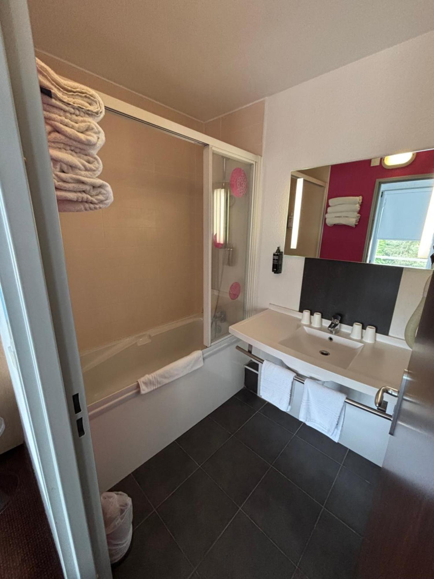 Ibis Styles Bethune Bruay La Buissiere Eksteriør billede